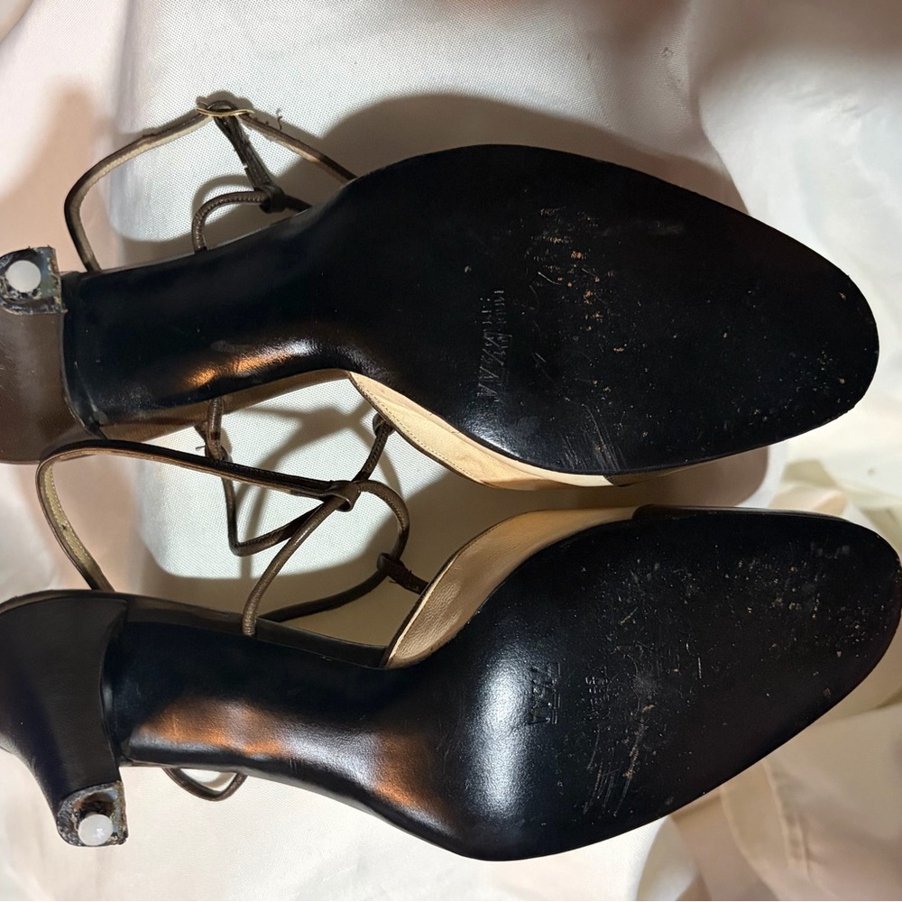 👠 Christian Dior Two-Tone Slingback Heels | Size 7.5 AA - Picture 9 of 13
